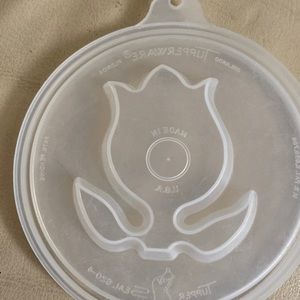 Vintage Tupperware gelatin jello mold